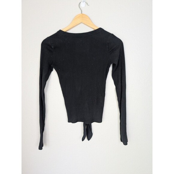 HOLLISTER Woman's XS Black Long Sleeve Ribbed Scoop V neck Button Up Tie Top 176 - Picture 2 of 7